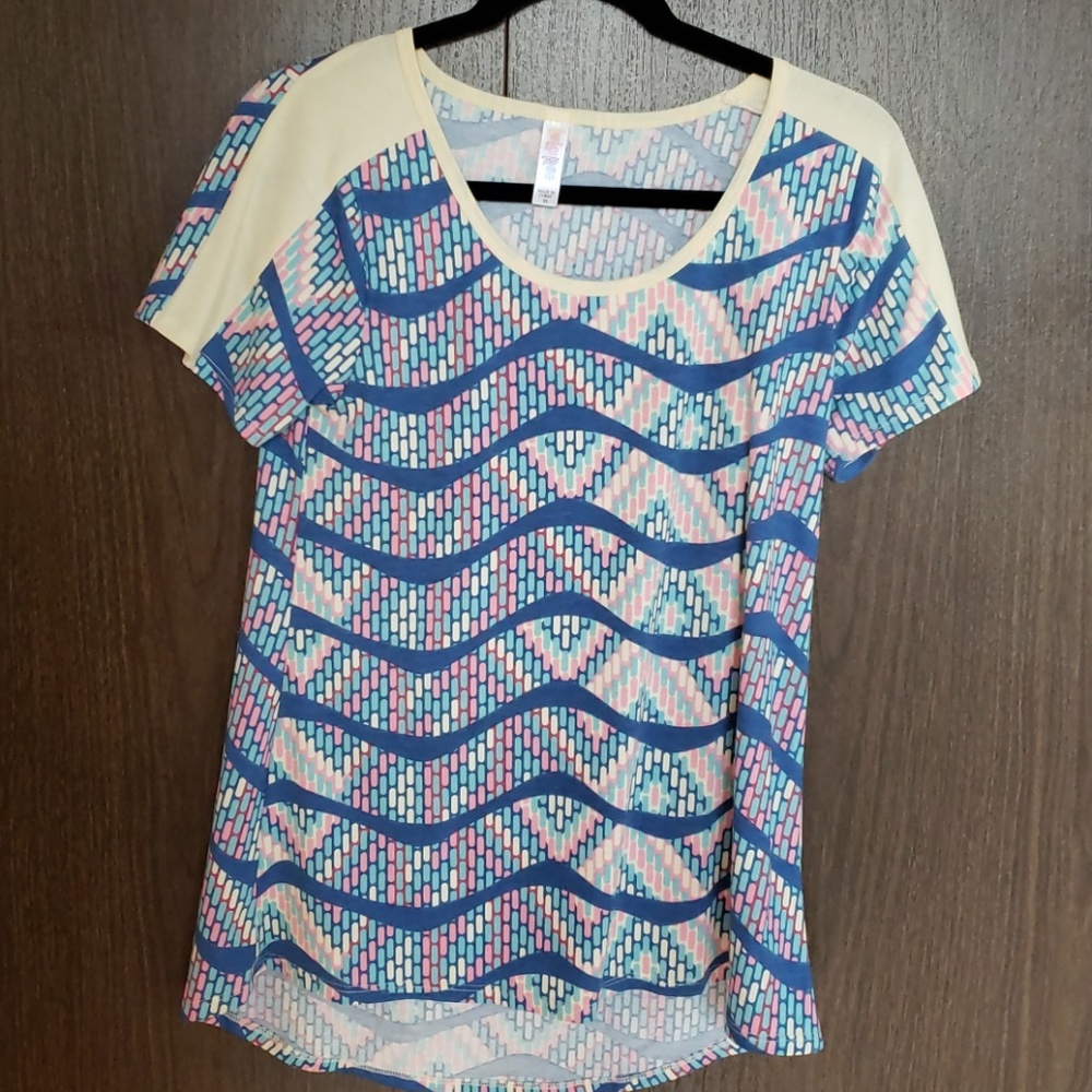 LuLaRoe XS Classic t